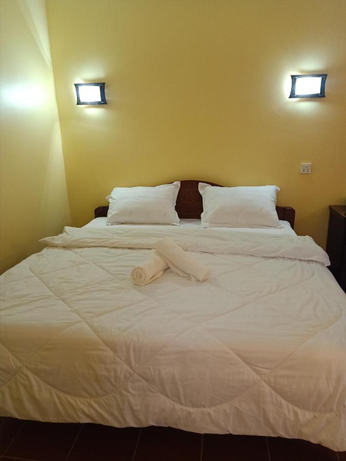 Pina House Hotel Kep Bagian luar foto