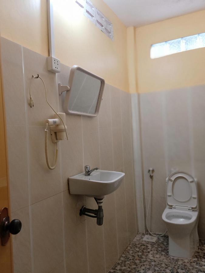 Pina House Hotel Kep Bagian luar foto