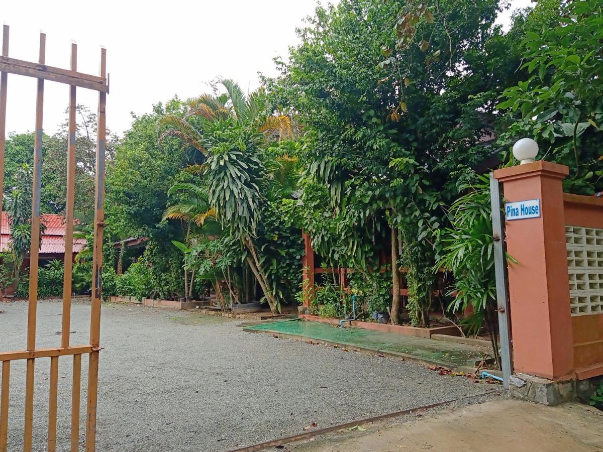 Pina House Hotel Kep Bagian luar foto
