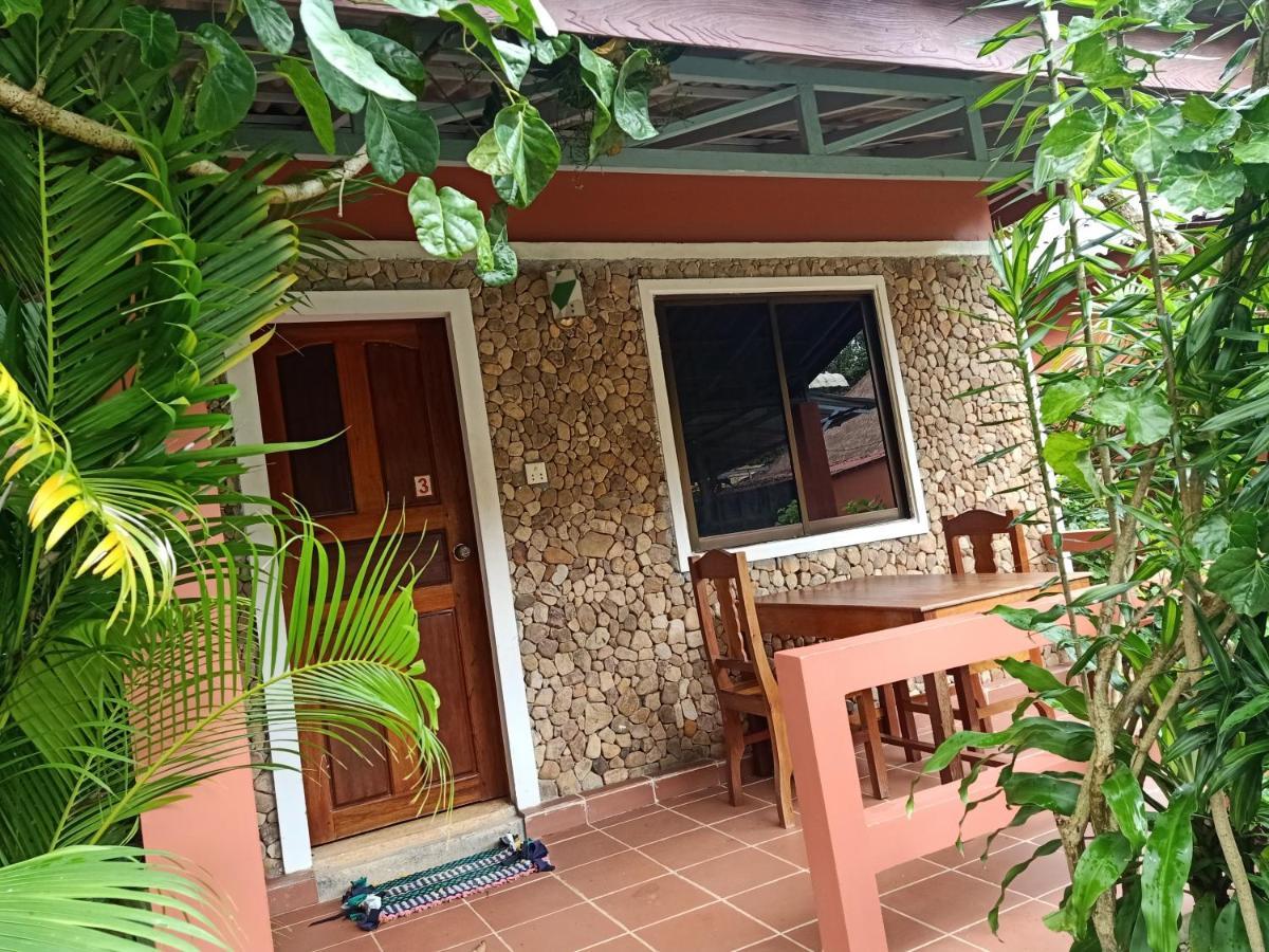Pina House Hotel Kep Bagian luar foto