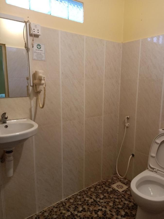 Pina House Hotel Kep Bagian luar foto